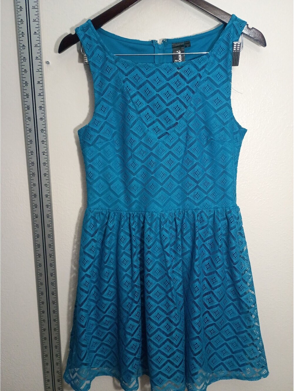 Pristine Women's Blue Lace Sleeveless Dress Size 9